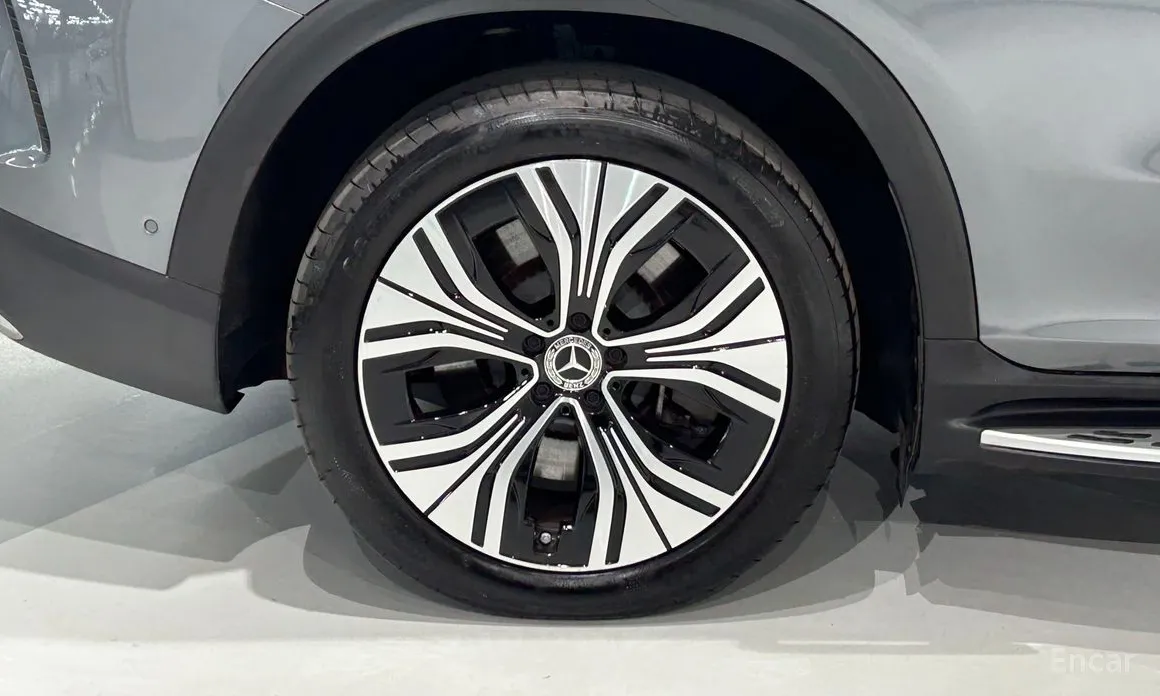 Фото 19 - Mercedes-Benz EQE