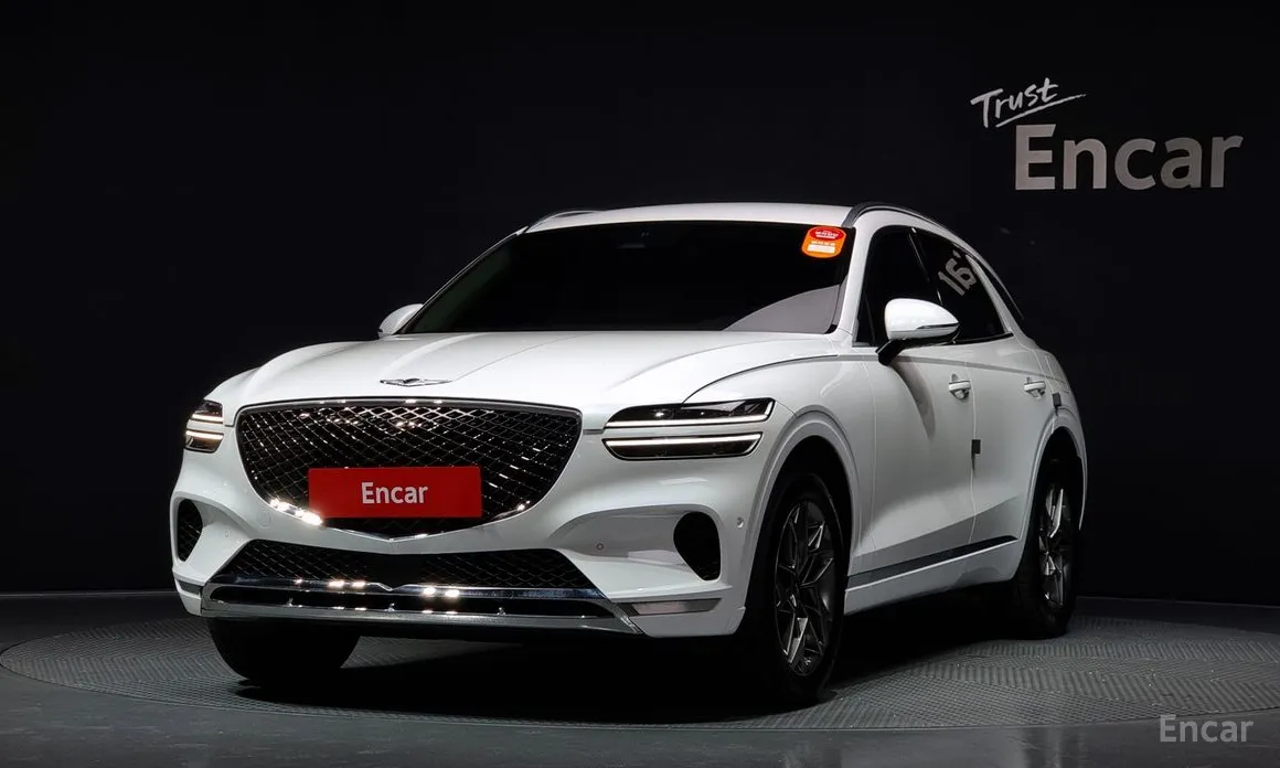 Фото 1 - Genesis GV70