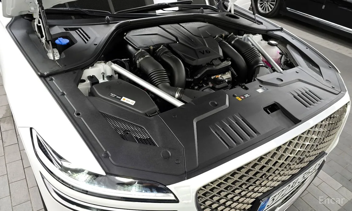 Фото 6 - Genesis GV70