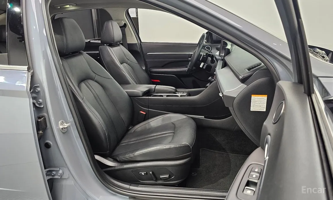 Фото 10 - Hyundai Sonata