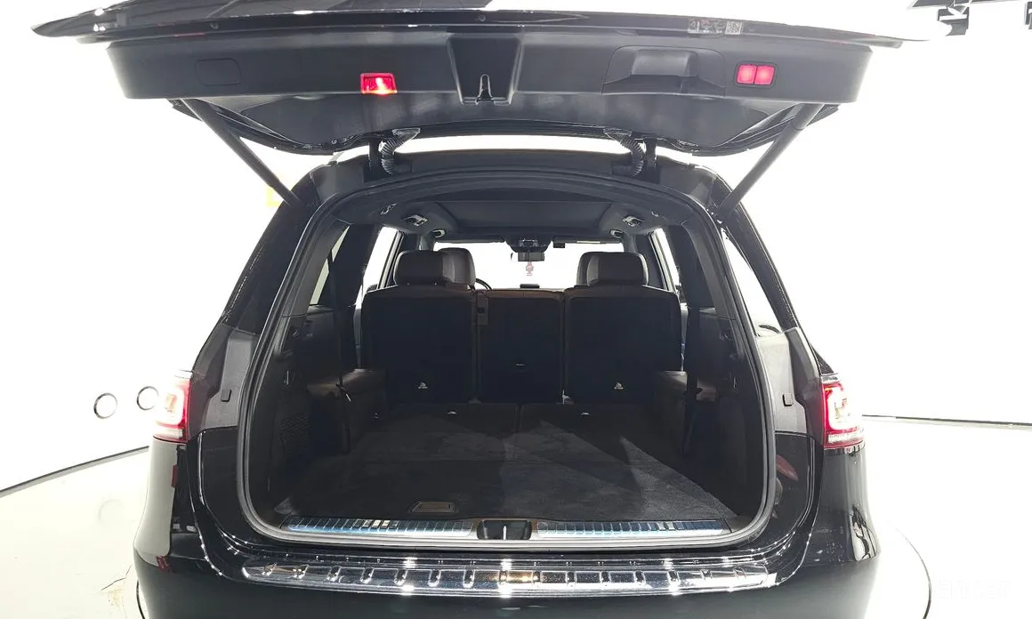 Фото 20 - Mercedes-Benz GLS-Class