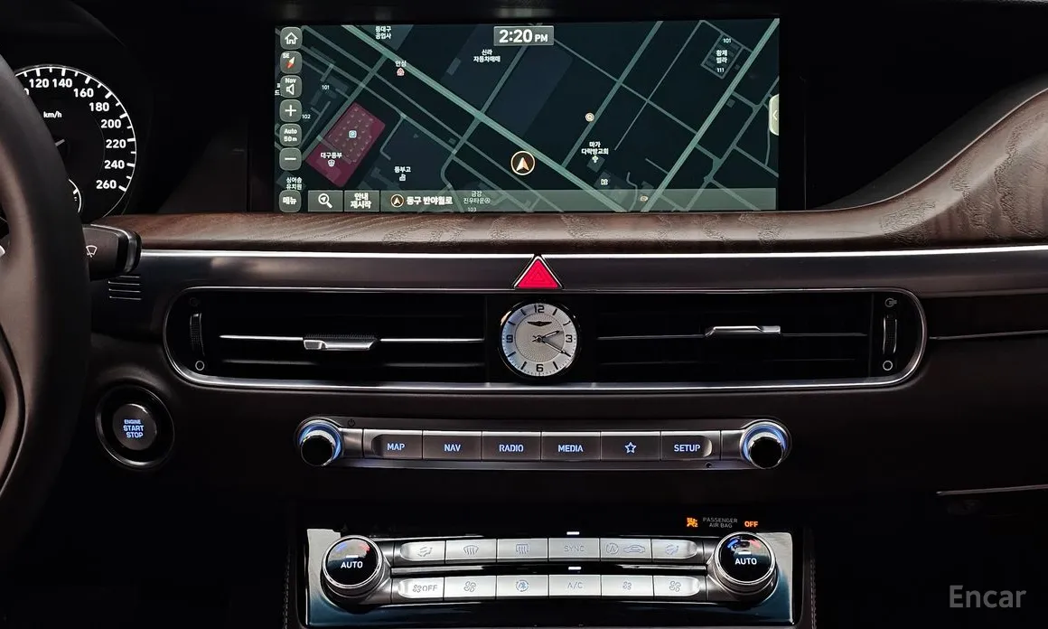 Фото 14 - Genesis G90