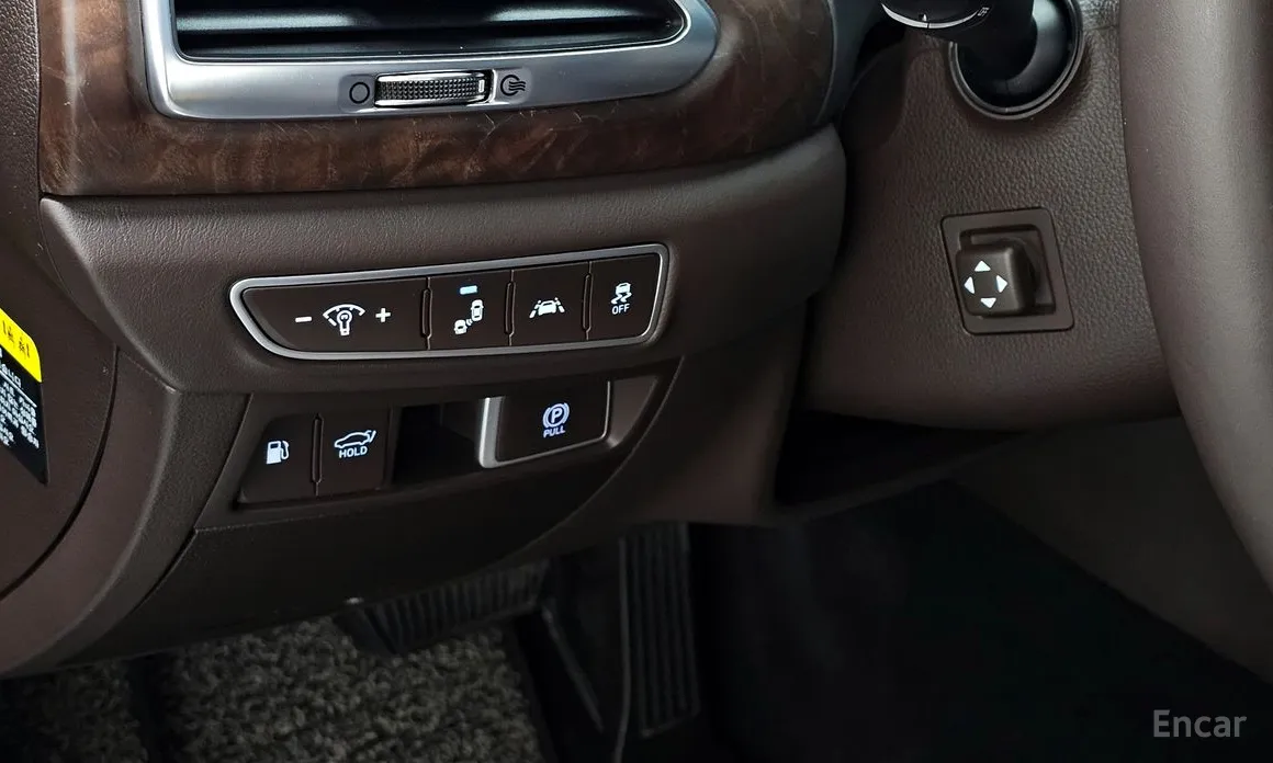 Фото 16 - Genesis G90