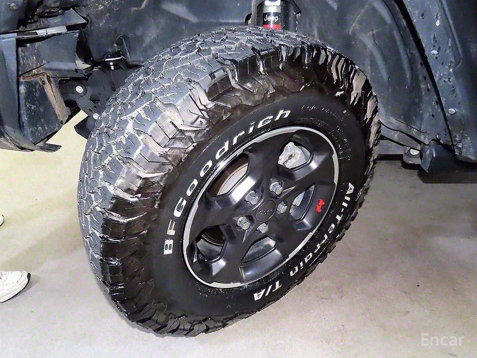 Фото 17 - Jeep Gladiator