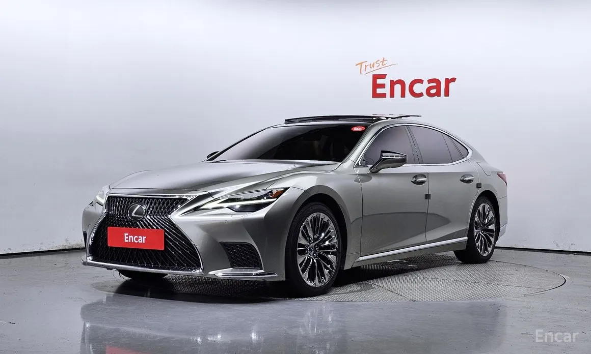 Фото 1 - Lexus LS