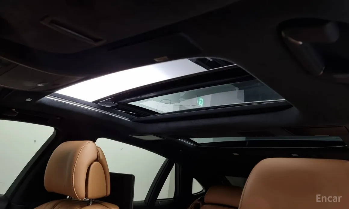 Фото 19 - Lexus LS