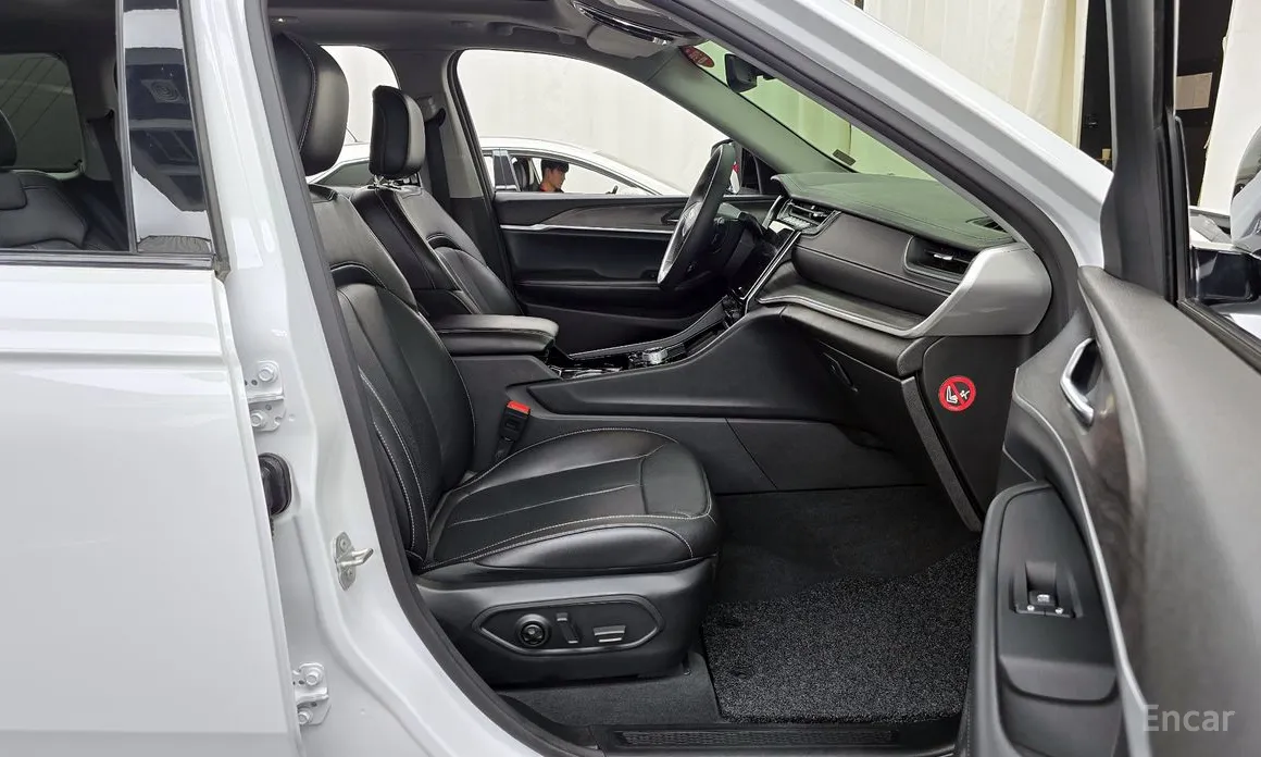 Фото 11 - Jeep Cherokee