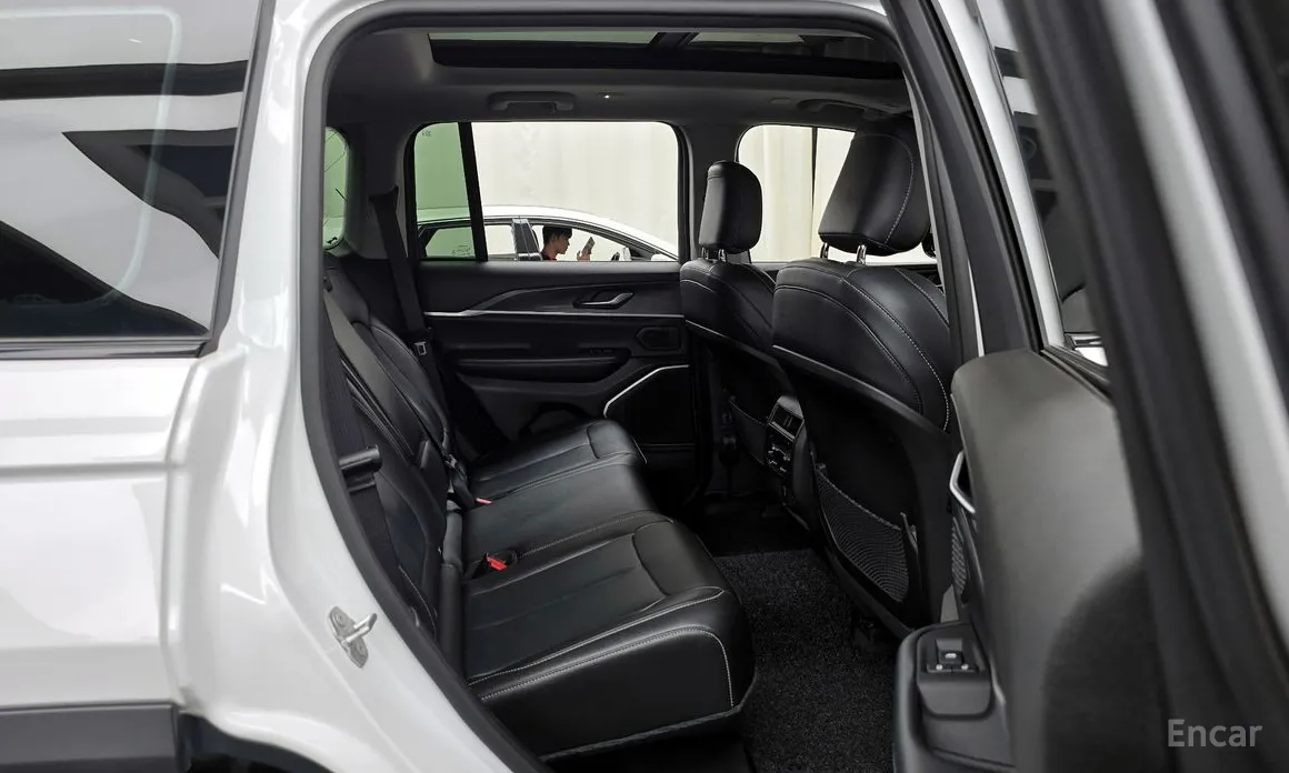 Фото 12 - Jeep Cherokee