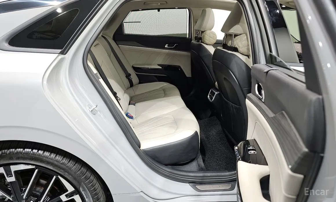 Фото 12 - Kia K5