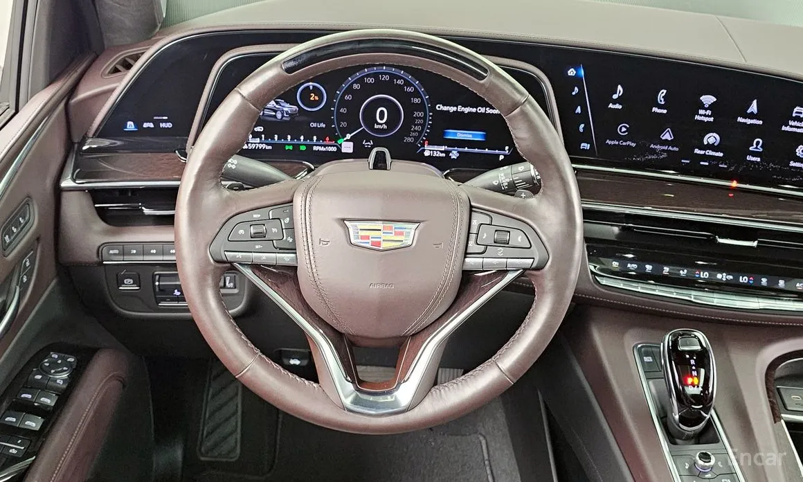 Фото 13 - Cadillac Escalade