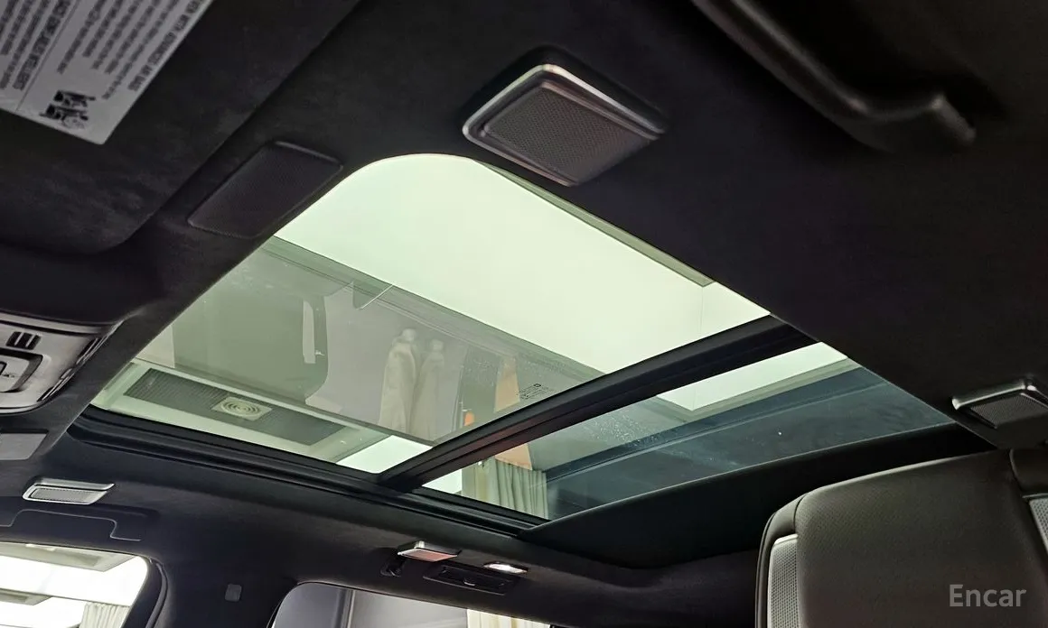 Фото 19 - Cadillac Escalade