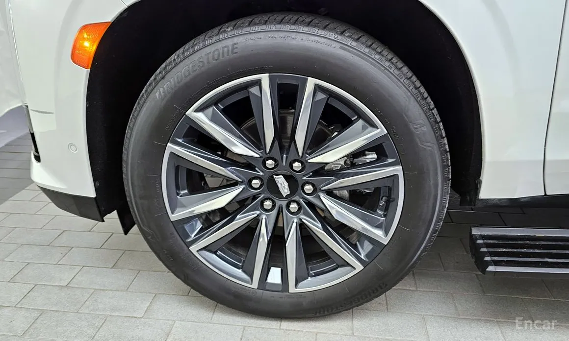 Фото 5 - Cadillac Escalade