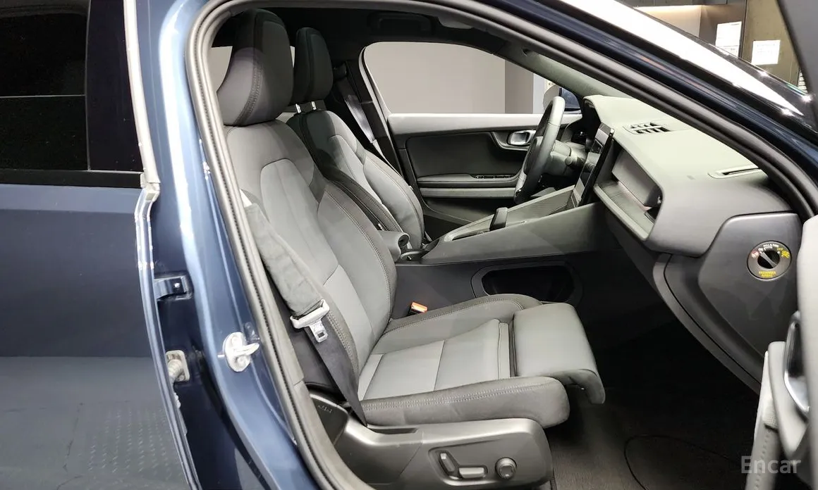 Фото 11 - Polestar 2