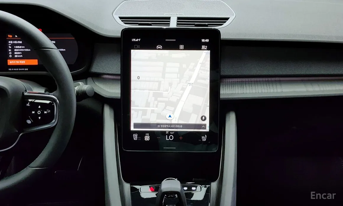 Фото 14 - Polestar 2