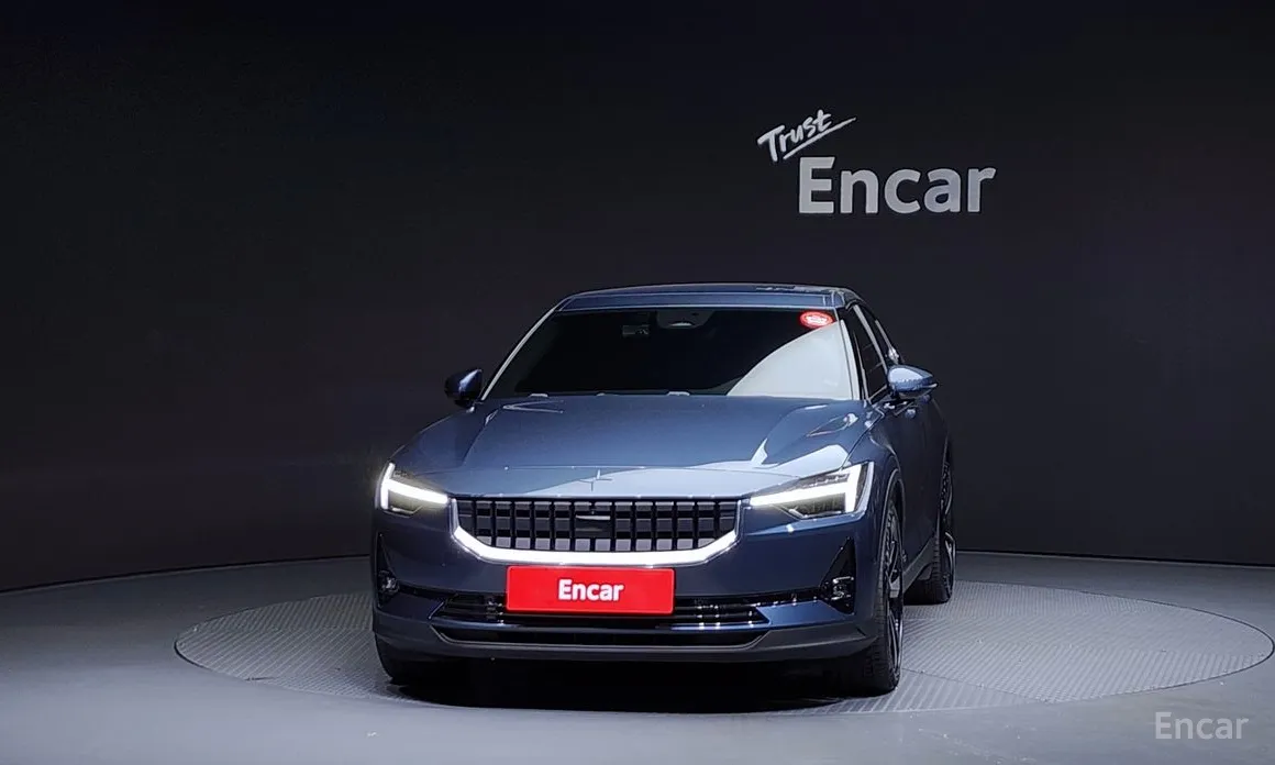 Фото 3 - Polestar 2
