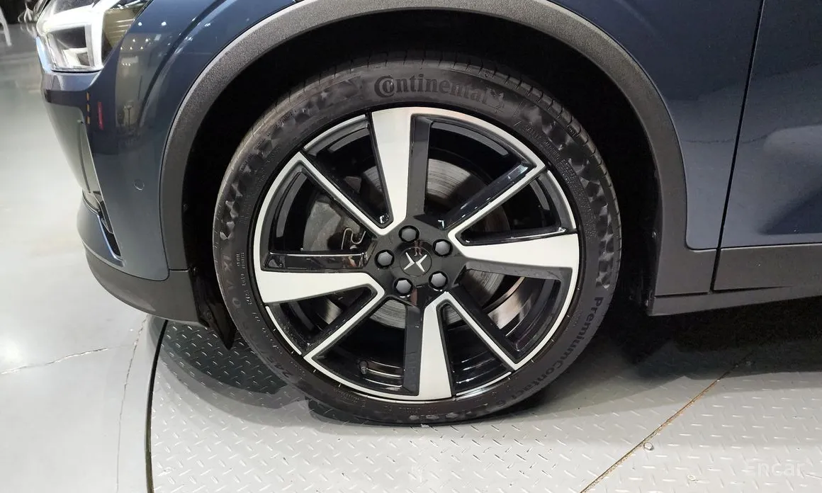 Фото 5 - Polestar 2