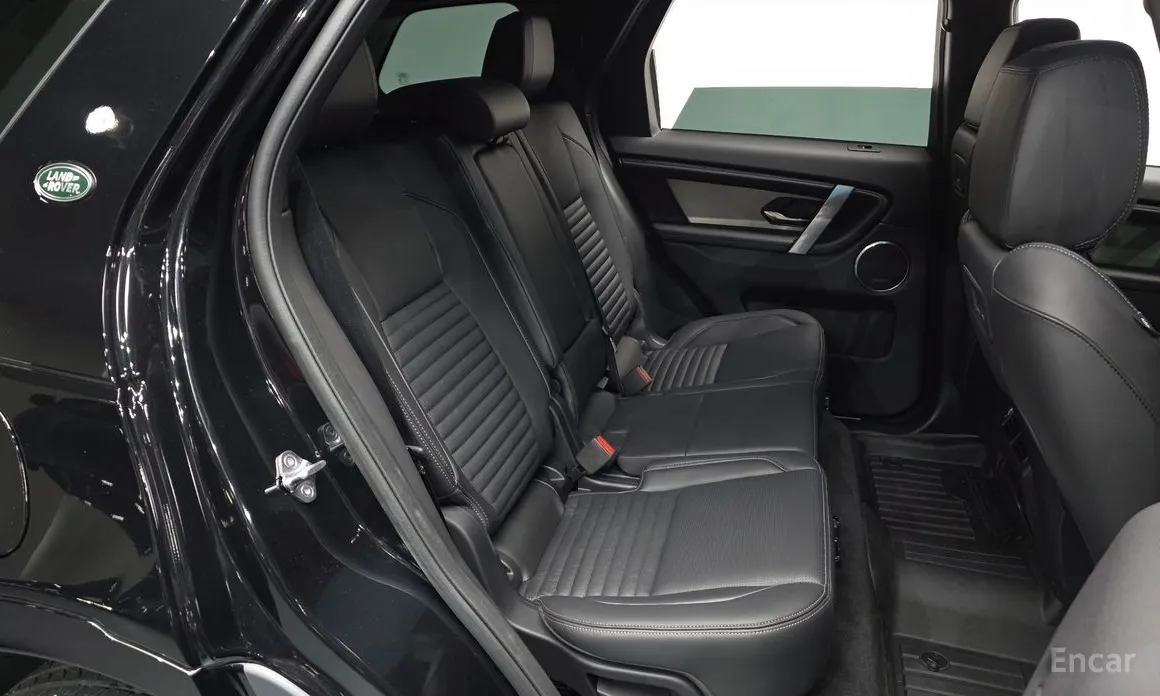 Фото 16 - Land Rover Discovery Sport