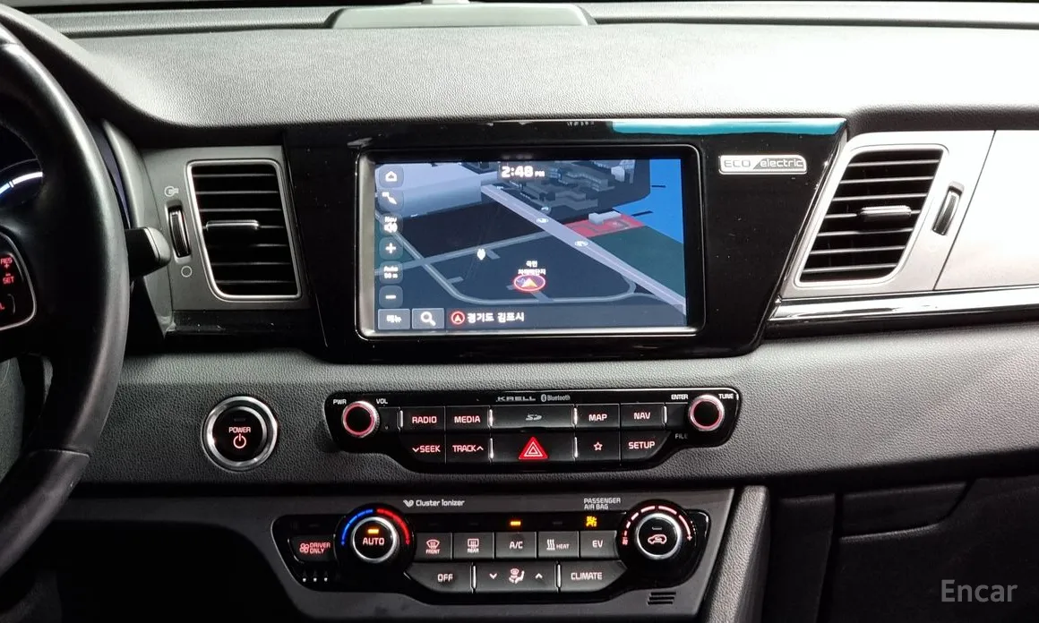 Фото 14 - Kia Niro