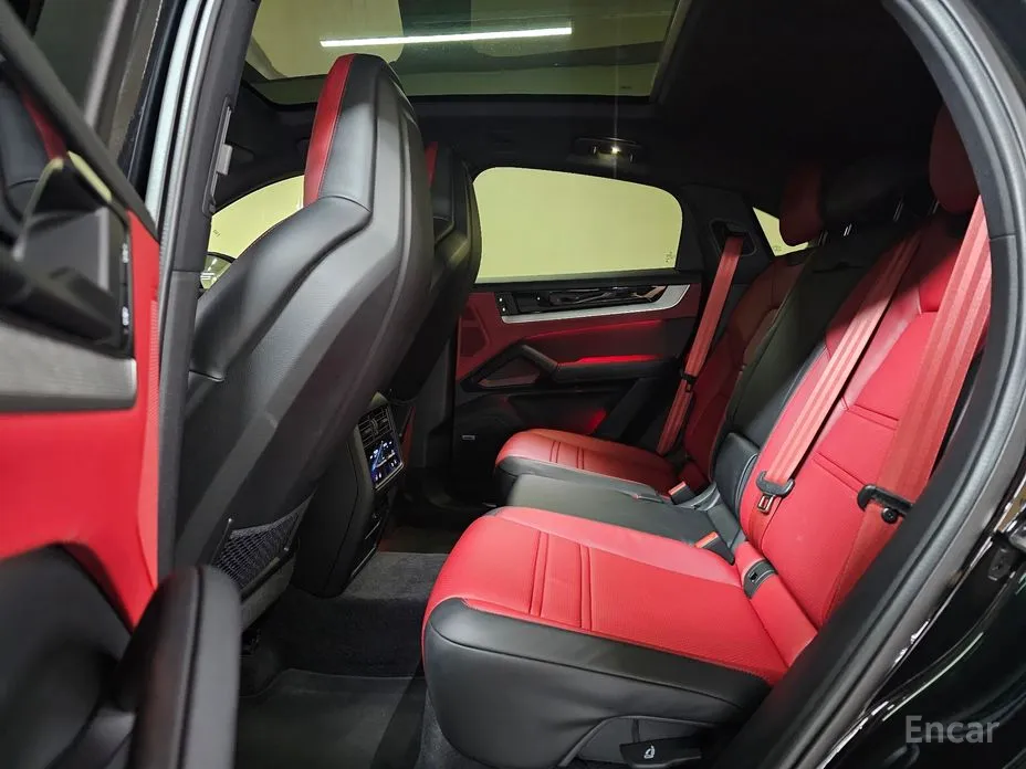 Фото 11 - Porsche Cayenne