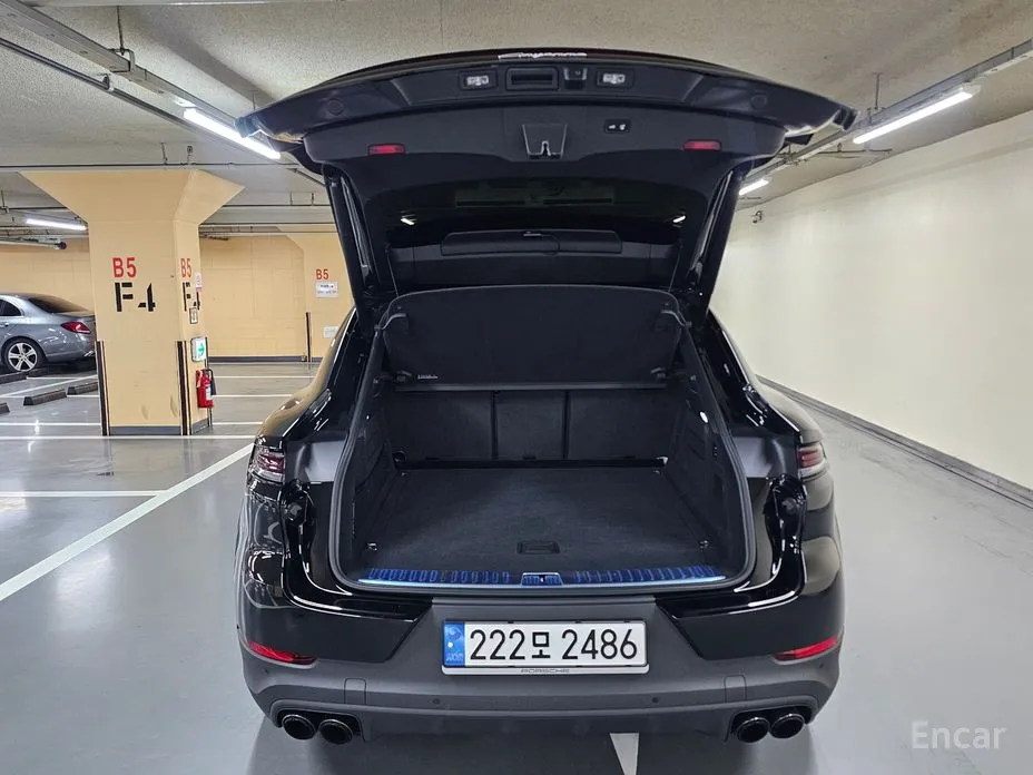 Фото 16 - Porsche Cayenne