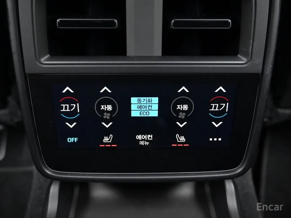 Фото 16 - Porsche Taycan