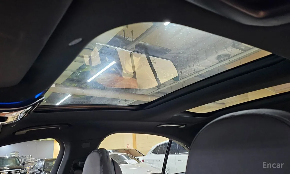 Фото 15 - Mercedes-Benz E-Class