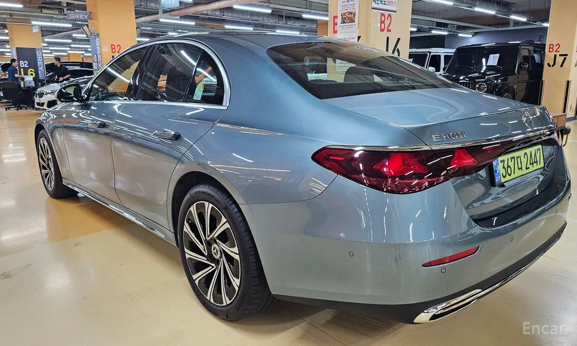 Фото 6 - Mercedes-Benz E-Class