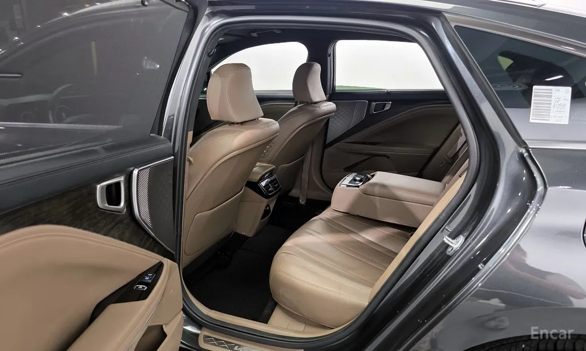 Фото 11 - Kia K8