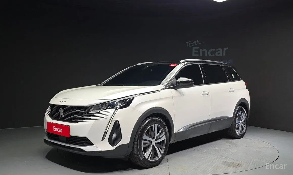 Фото 1 - Peugeot 5008