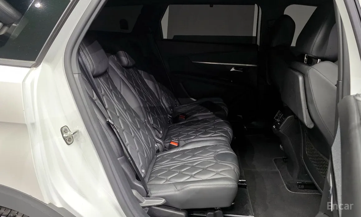 Фото 12 - Peugeot 5008