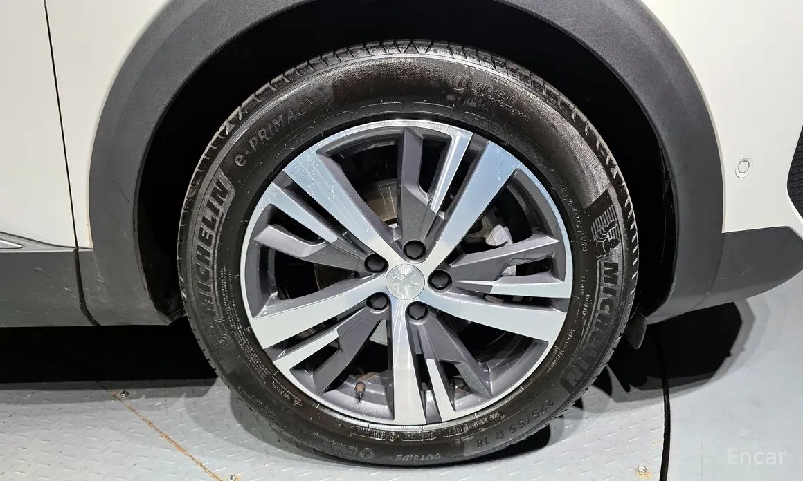 Фото 5 - Peugeot 5008