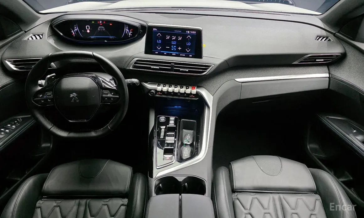 Фото 7 - Peugeot 5008