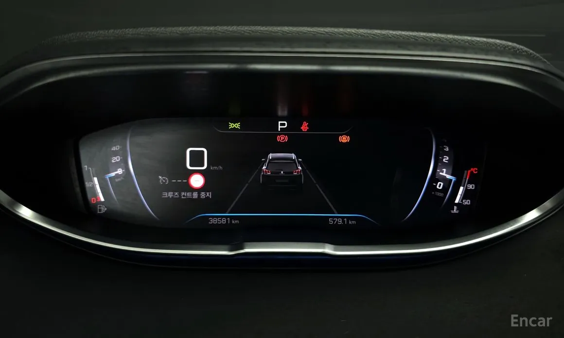 Фото 8 - Peugeot 5008