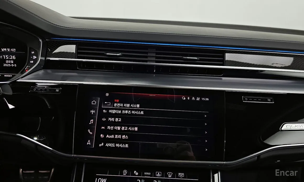 Фото 16 - Audi S8