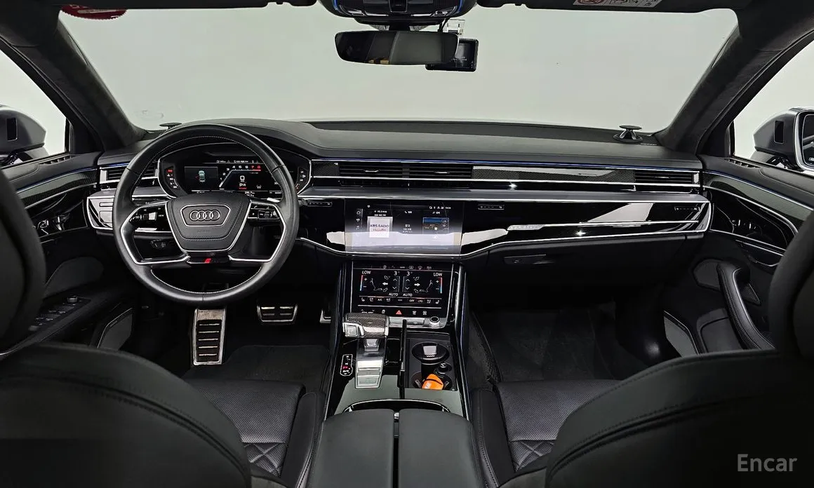 Фото 7 - Audi S8