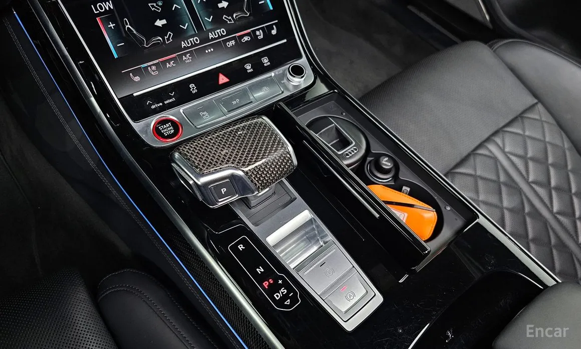 Фото 9 - Audi S8