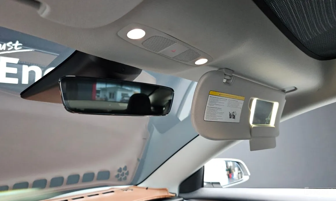 Фото 16 - Tesla Model 3