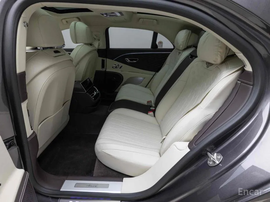 Фото 11 - Bentley Flying Spur