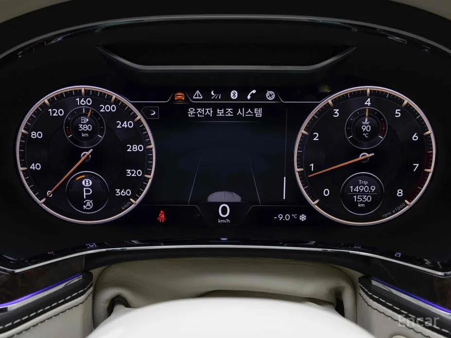 Фото 8 - Bentley Flying Spur