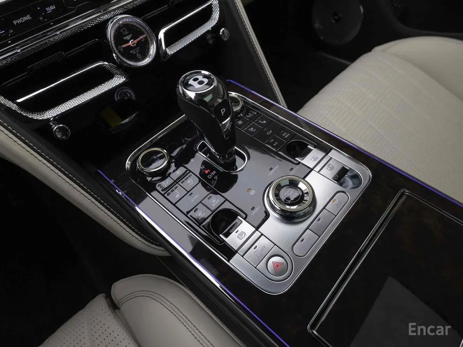 Фото 9 - Bentley Flying Spur