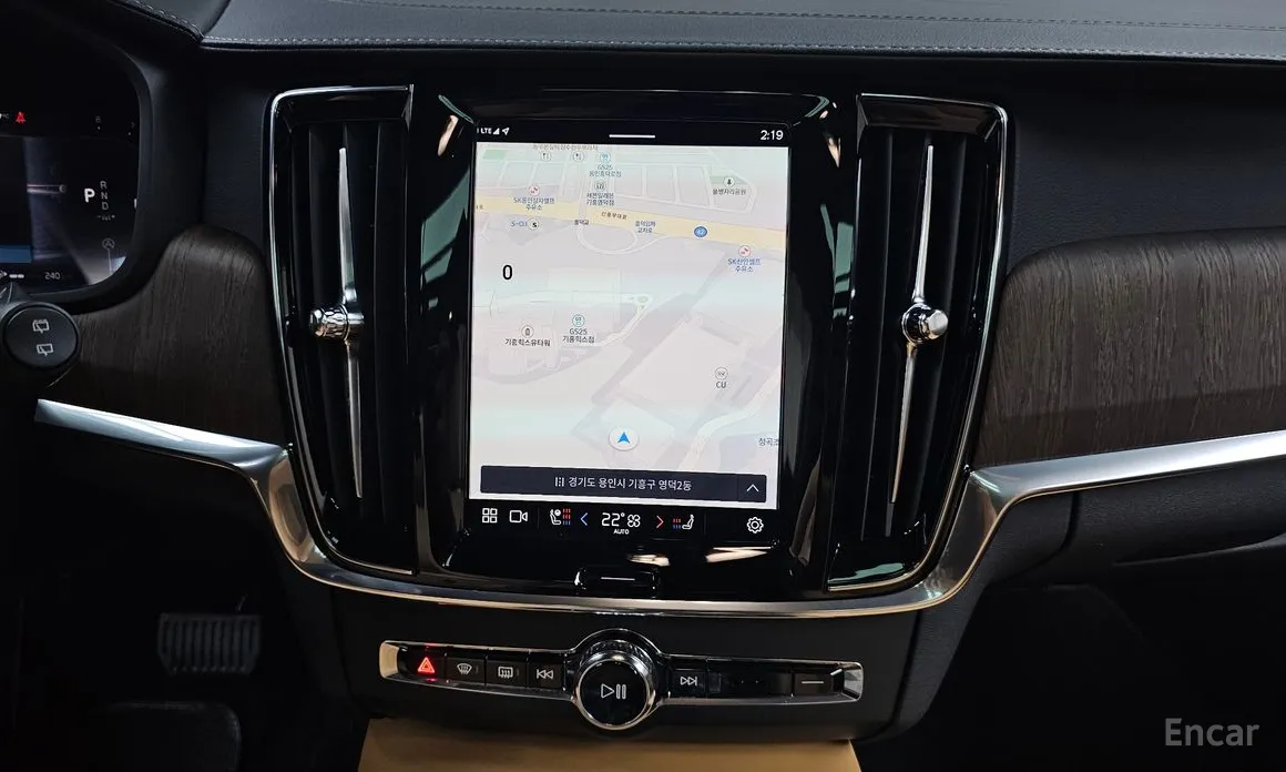 Фото 14 - Volvo V90