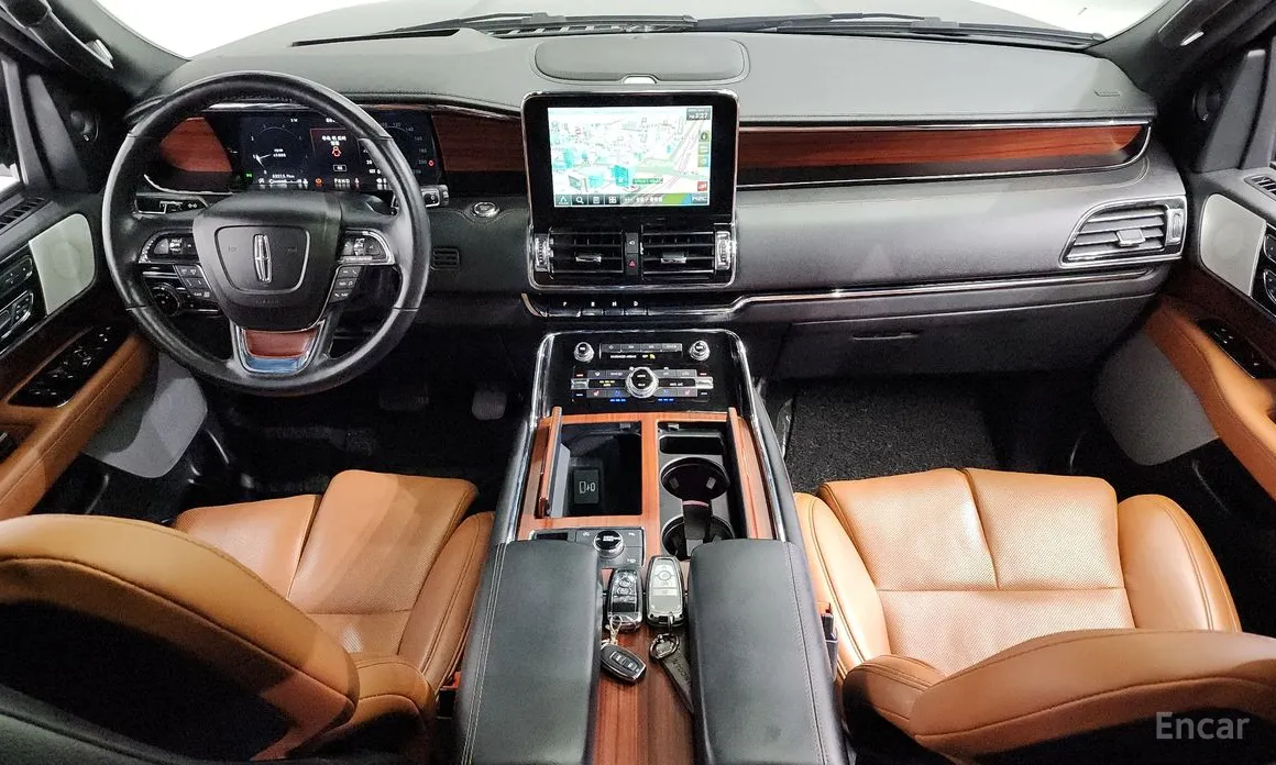 Фото 7 - Lincoln Navigator