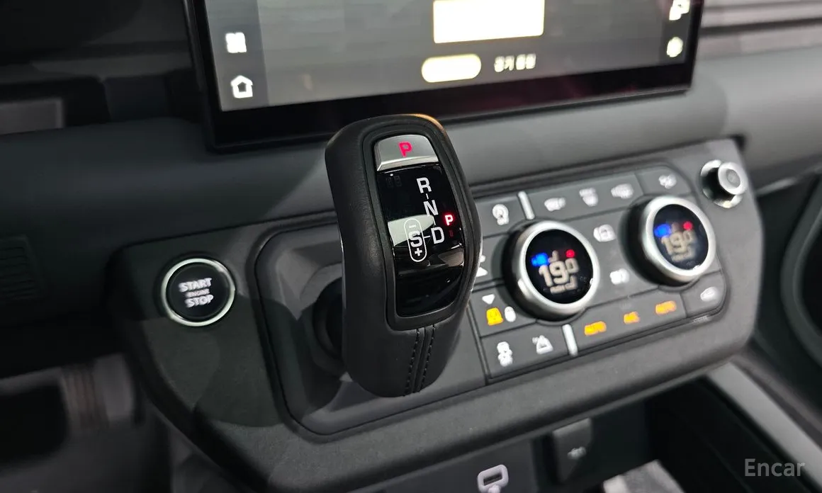 Фото 9 - Land Rover Defender