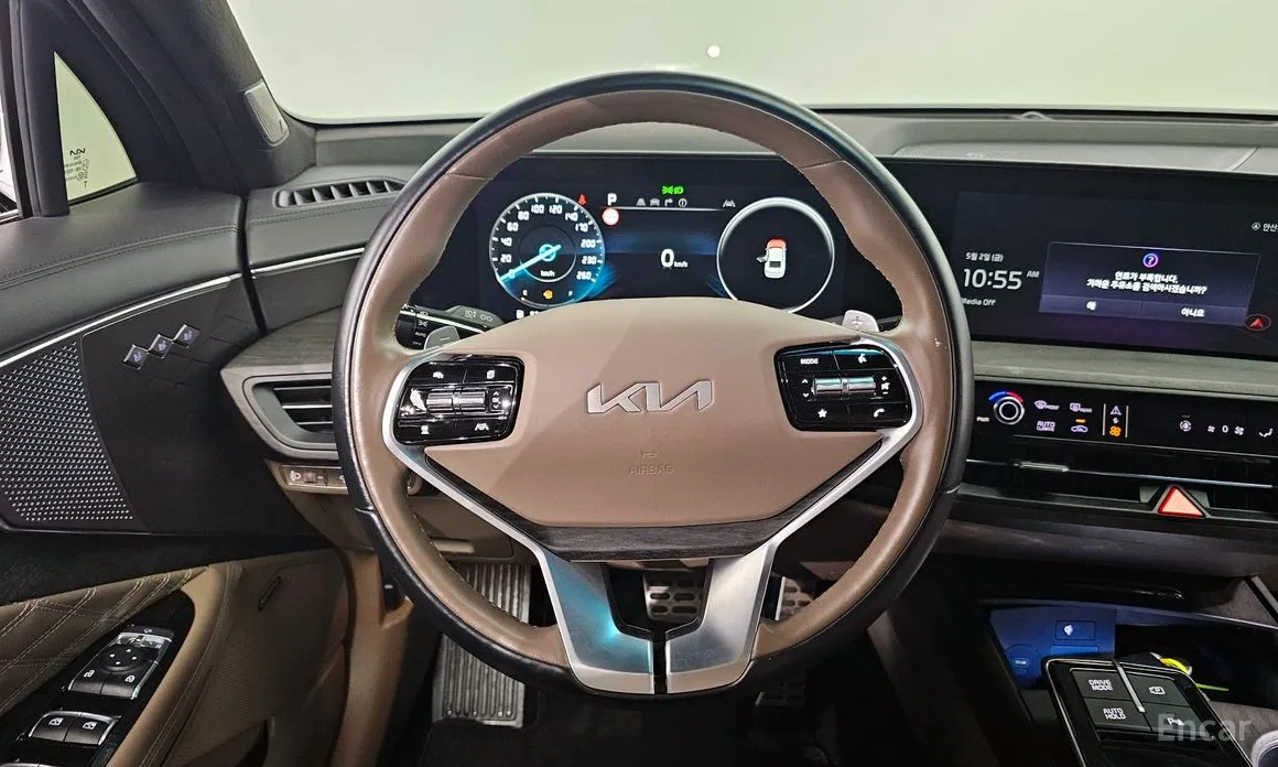 Фото 13 - Kia K8