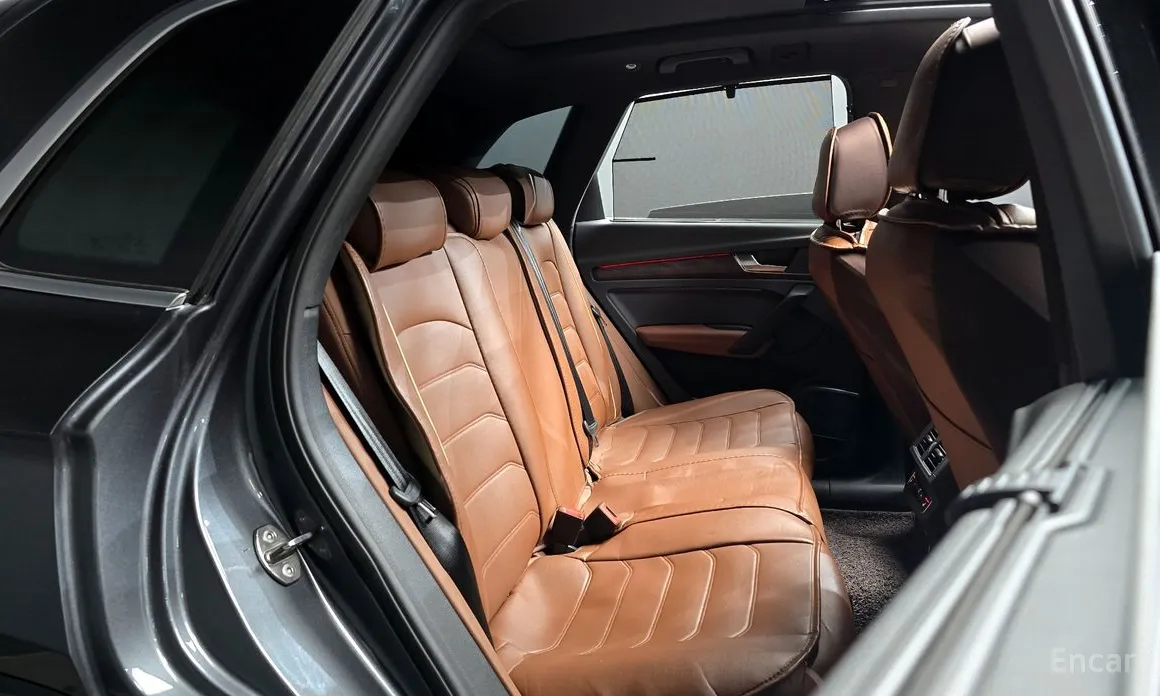 Фото 12 - Audi Q5