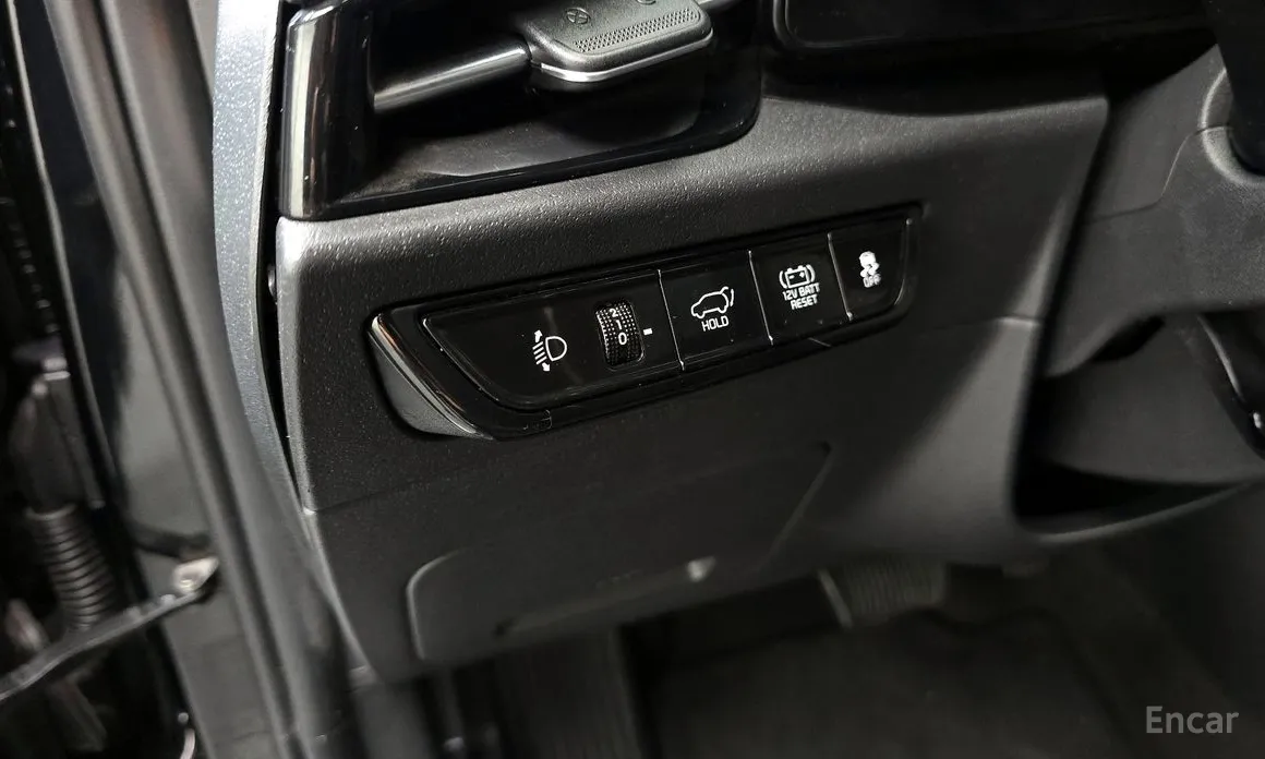 Фото 14 - Kia Niro