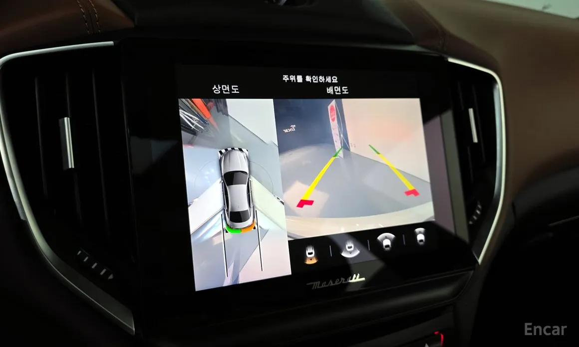 Фото 13 - Maserati Ghibli