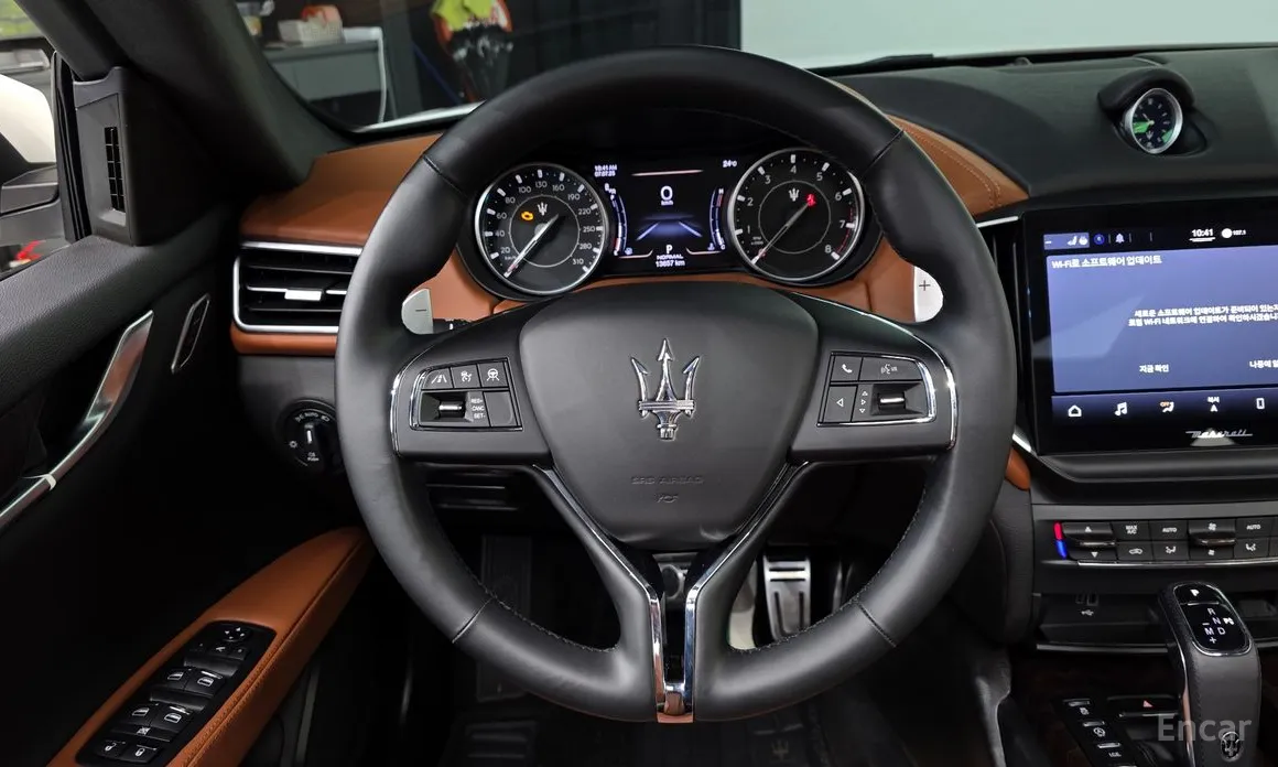 Фото 15 - Maserati Ghibli