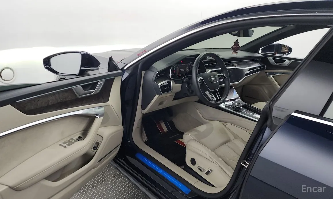 Фото 10 - Audi A7