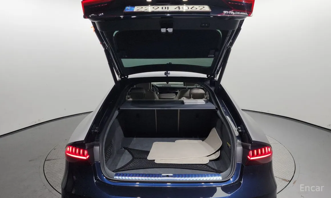 Фото 20 - Audi A7